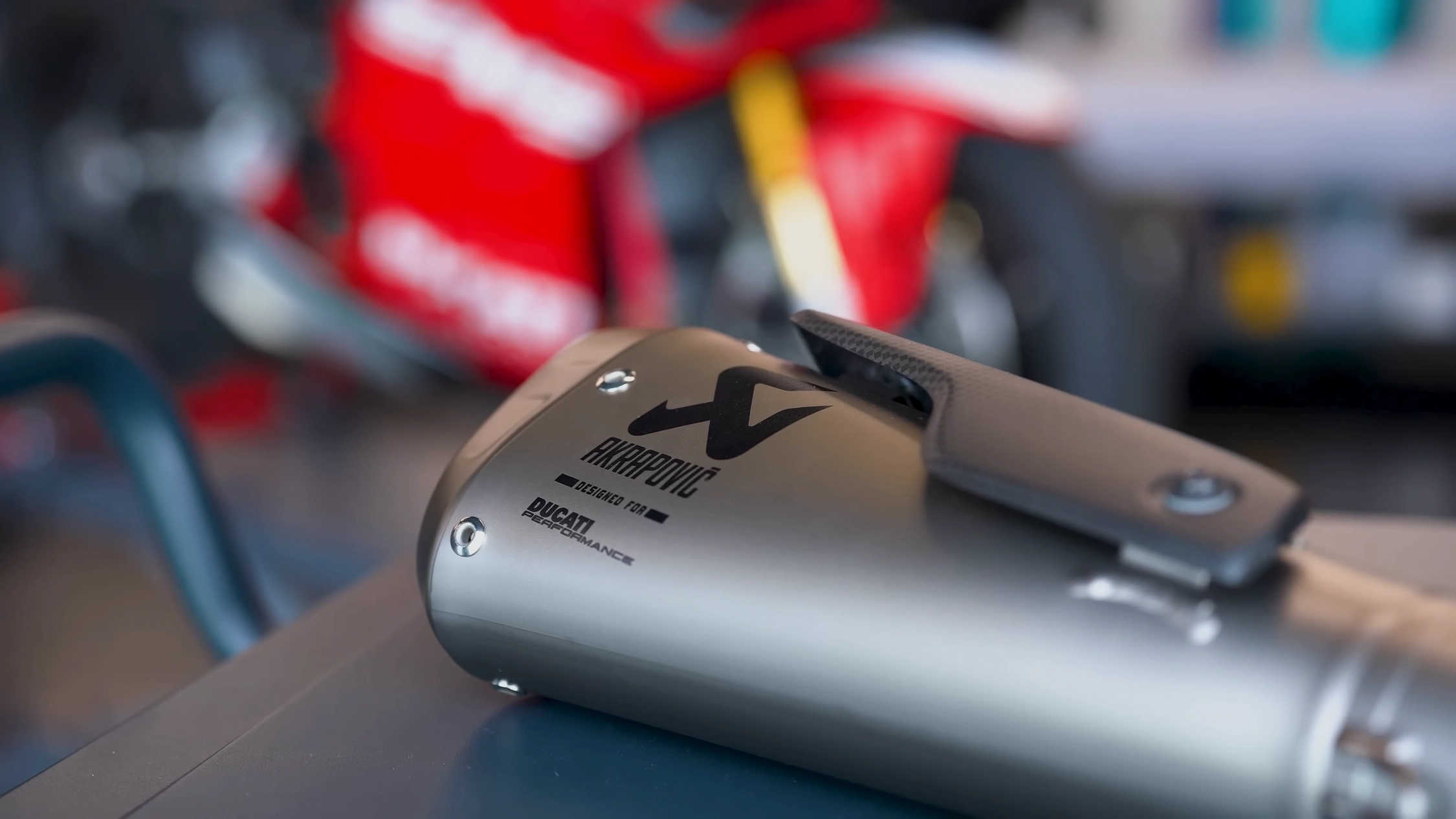 Pieces performance echappement akrapovic ducati panigale v4s p2 shfitech 13 2250